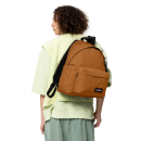 Σακίδιο Πλάτης Day Pak'r 100% Νάιλον 40x30x18cm 24lt Laptop 14″ Air Mesh Ιμάντες Κρυφή Τσέπη Caramel Brown — Eastpak