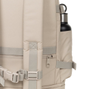 Σακίδιο Πλάτης Everyday Pak'r 100% Πολυεστέρας 48x30,5x22,5cm 35lt Laptop 16″ Αδιάβροχο Ιμάντας Trolley Μπεζ — Eastpak